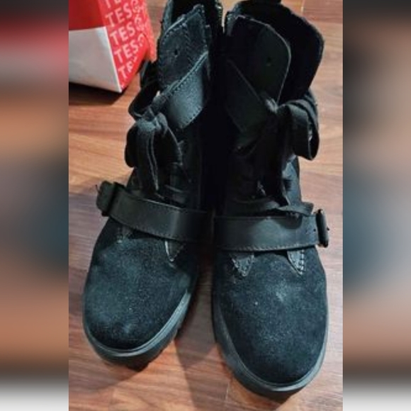 UGG winter boots - Picture 1 of 4